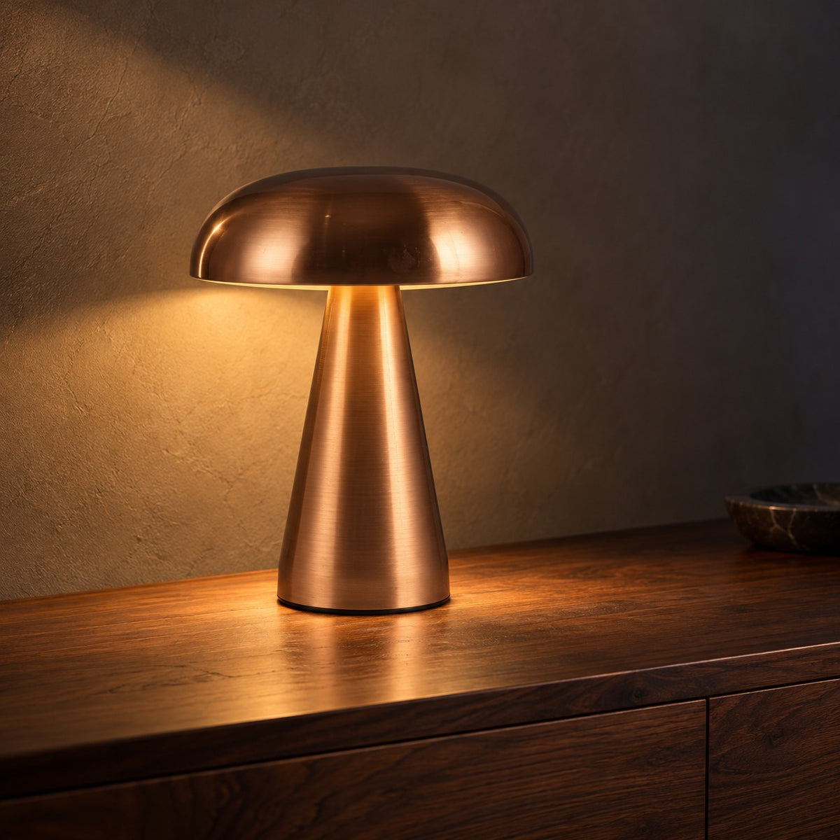 Spire Metal Table Lamp in Bronze, close up